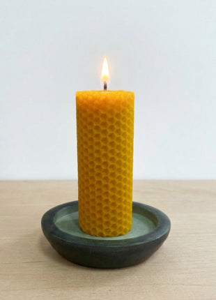 Vela de cera de abeja de 10x4cm 100% natural - 12 horas.