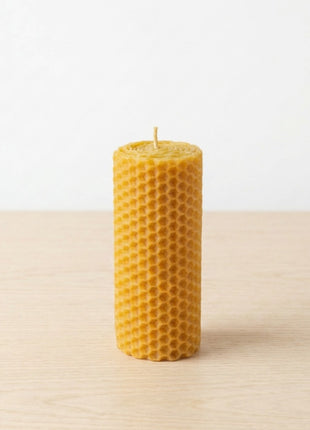 Vela de cera de abeja de 10x4cm 100% natural - 12 horas.