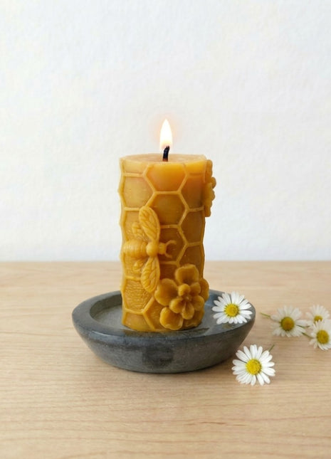 Vela de cera de abeja - Abejita con flores