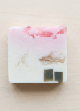 Jabón artesanal con Karité y Frutos Rojos